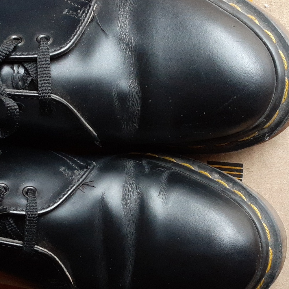 Dr. Martens Gibson Shoes View 5